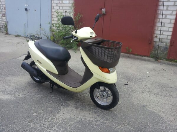Honda Dio Cesta