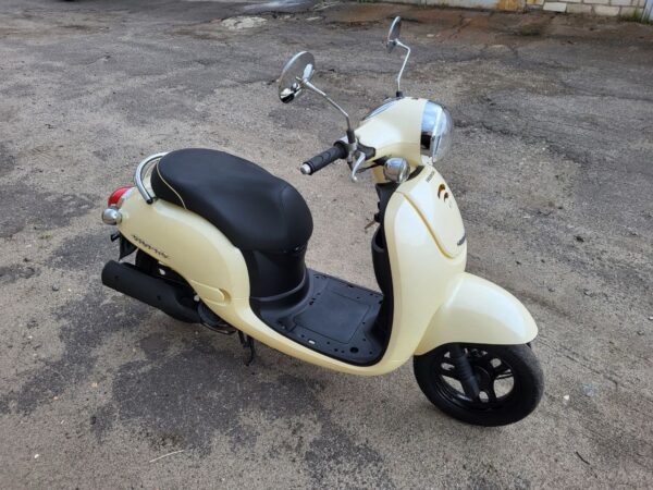 Купить ретро скутер Honda Giorno
