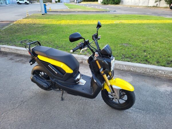 Купить мопед Хонда Зумер Honda Zoomer X 110